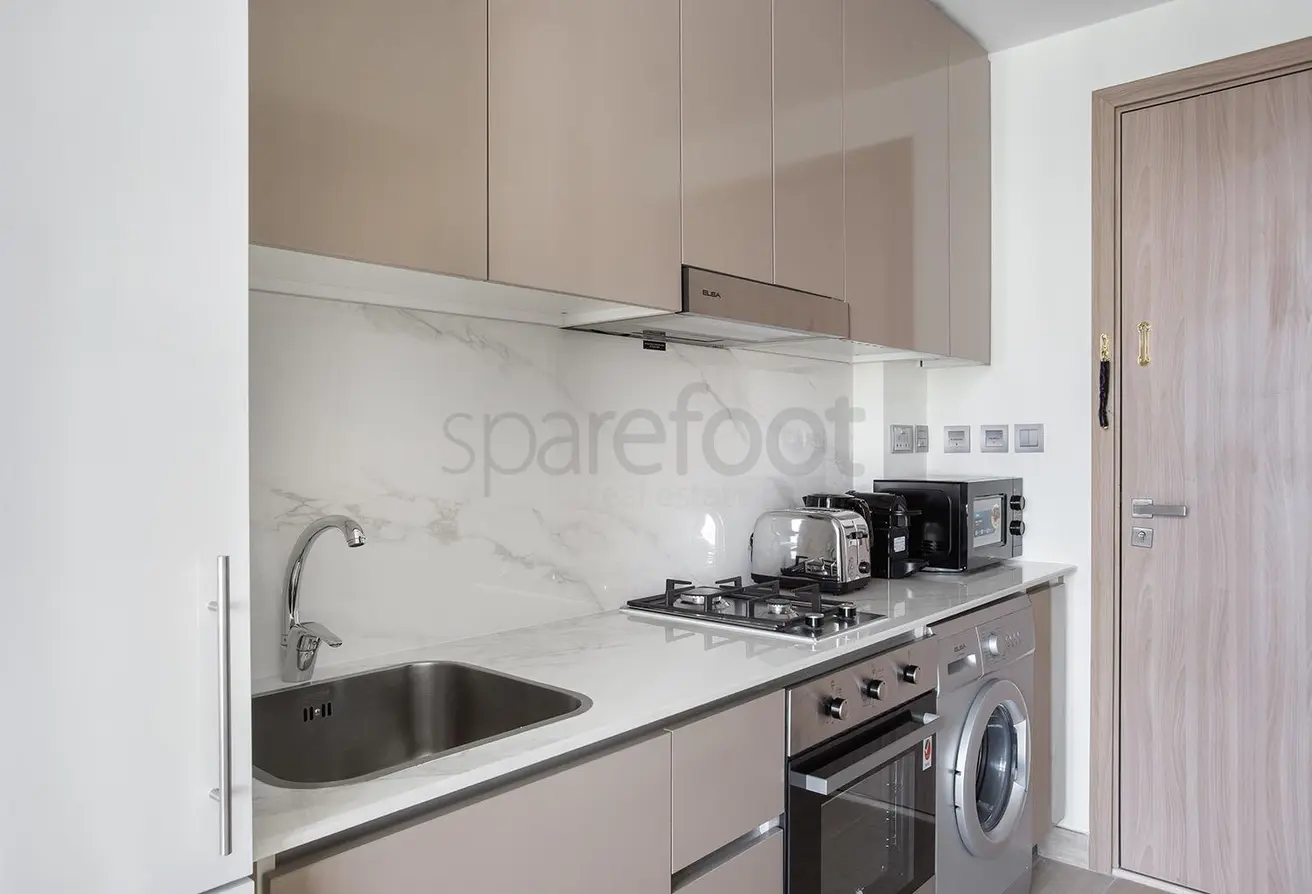 Brand new studio with Burj Khalifa view, currently rented, photo 4