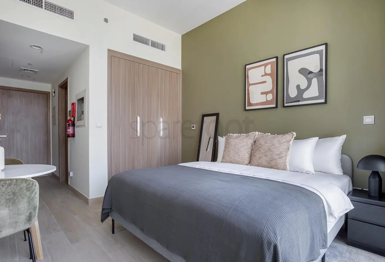 Brand new studio with Burj Khalifa view, currently rented, photo 8