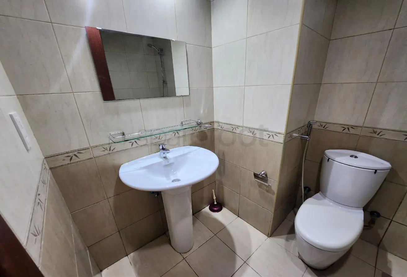 Spacious studio with balcony and community view, photo 2